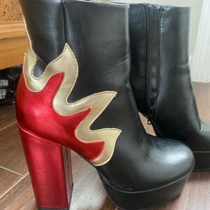 Like new platform flame boots women’s 7 cosplay | Pride | Halloween